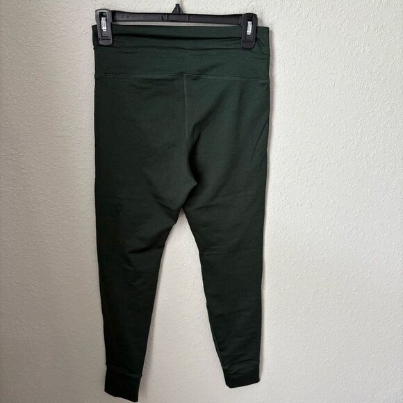 NWOT Old Navy Extra High-Waisted CloudComfy 7/8 Leggings Size Small - Picture 5 of 7